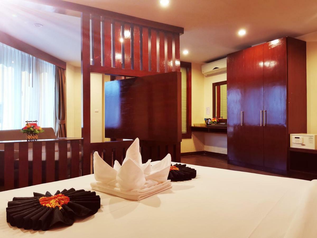 Paksaa Boutique Hotel Patong Exterior foto