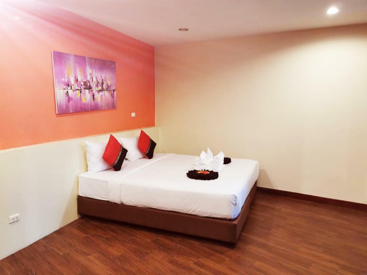 Paksaa Boutique Hotel Patong Exterior foto